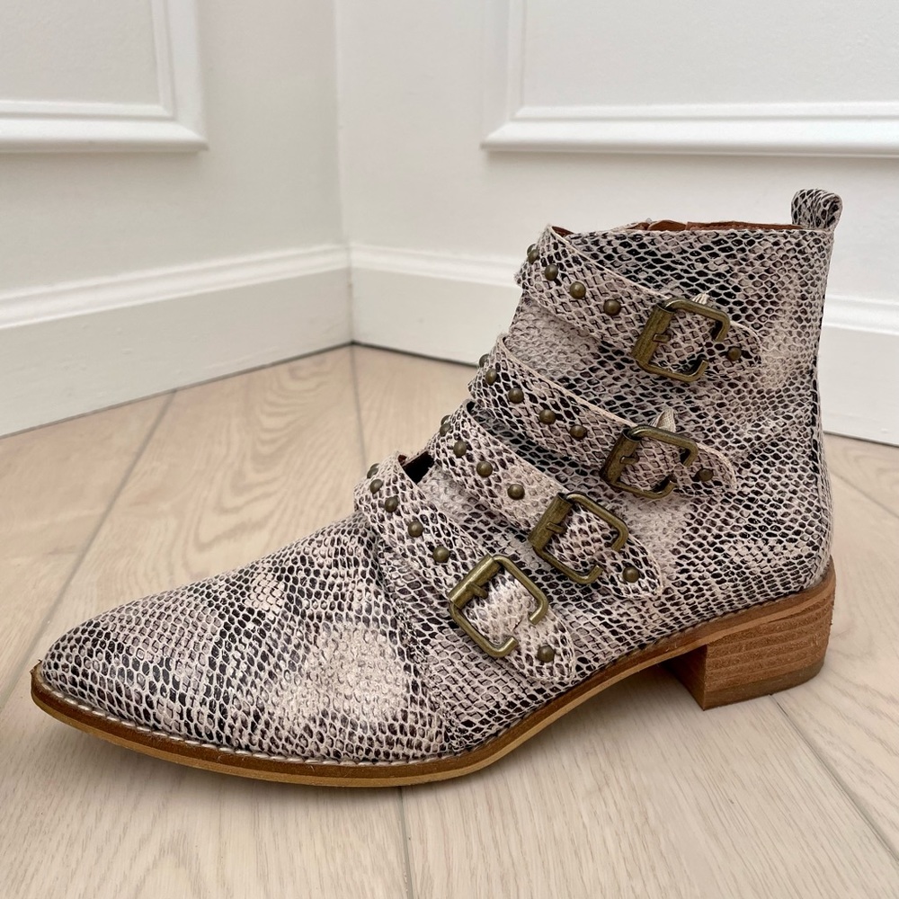 Snake Print Ankle Bootie!
